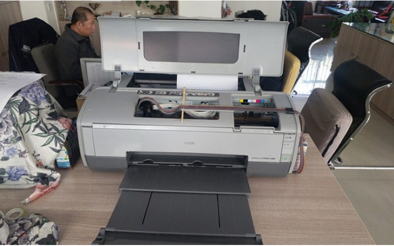 愛(ài)普生  1390六色噴墨打印機